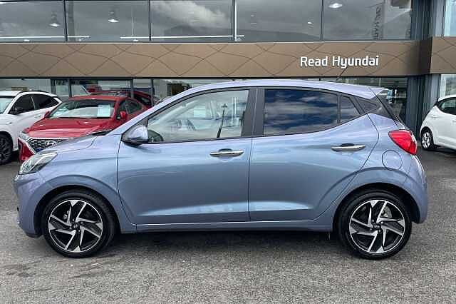 Hyundai i10 Premium [Nav] 1.0 MPi (63ps)