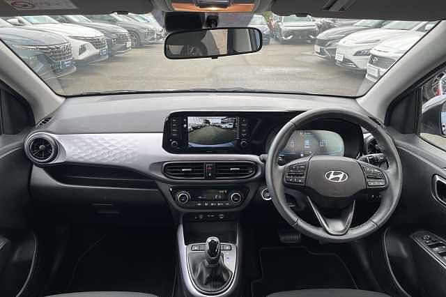 Hyundai i10 Premium [Nav] 1.0 MPi (63ps)