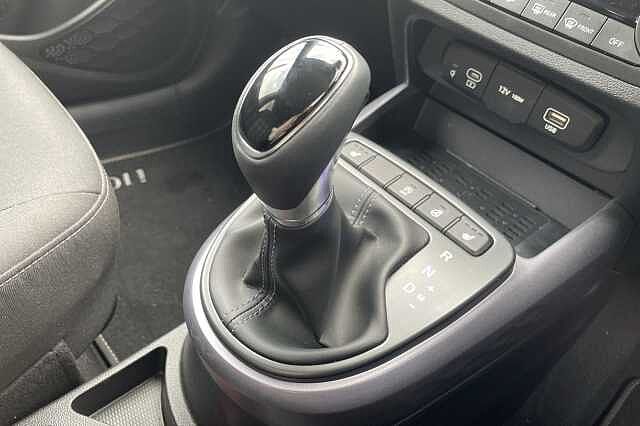 Hyundai i10 Premium [Nav] 1.0 MPi (63ps)