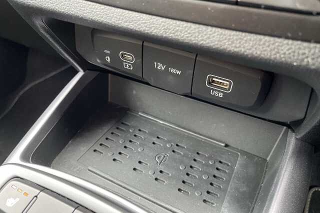 Hyundai i10 Premium [Nav] 1.0 MPi (63ps)