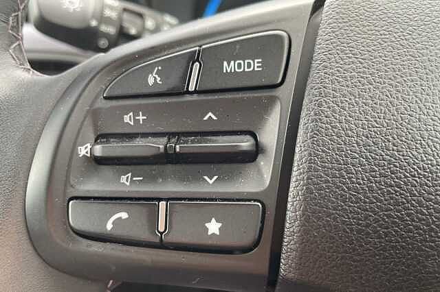 Hyundai i10 Premium [Nav] 1.0 MPi (63ps)