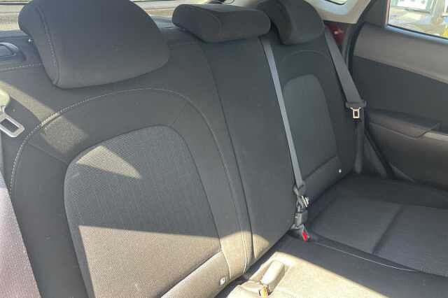 Hyundai KONA Premium Hybrid 1.6 GDi HEV (141ps)