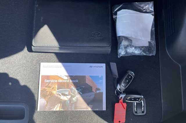 Hyundai KONA Premium Hybrid 1.6 GDi HEV (141ps)