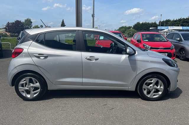 Hyundai i10 SE Connect 1.2 MPi (84ps)
