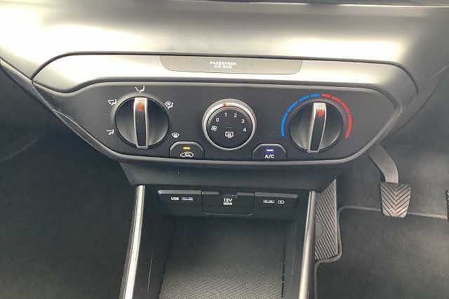 Hyundai i20 SE Connect 1.0 T-GDi MHEV (100ps)