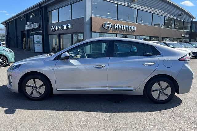 Hyundai IONIQ Premium Hybrid 1.6 GDi HEV (141ps)