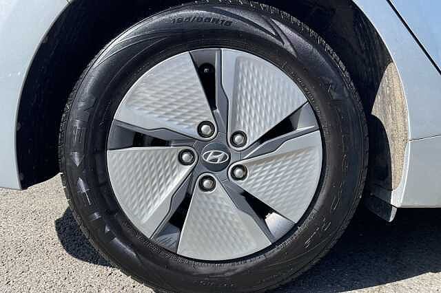 Hyundai IONIQ Premium Hybrid 1.6 GDi HEV (141ps)