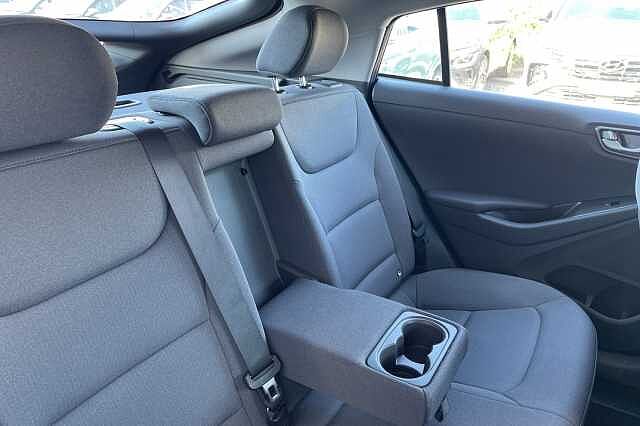 Hyundai IONIQ Premium Hybrid 1.6 GDi HEV (141ps)