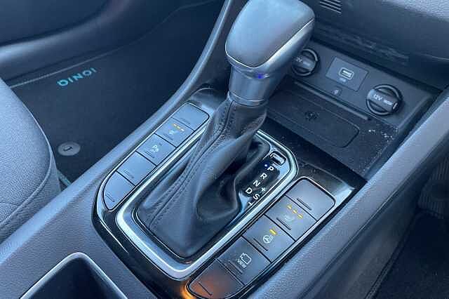 Hyundai IONIQ Premium Hybrid 1.6 GDi HEV (141ps)