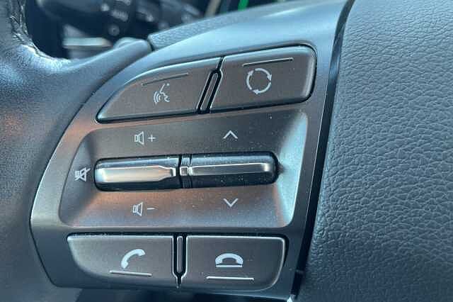 Hyundai IONIQ Premium Hybrid 1.6 GDi HEV (141ps)