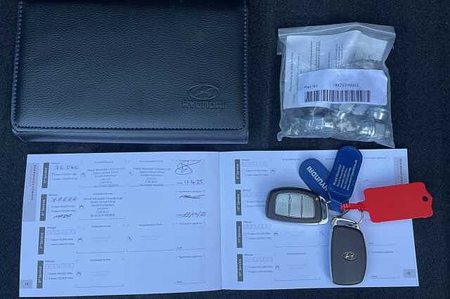 Hyundai IONIQ Premium Hybrid 1.6 GDi HEV (141ps)