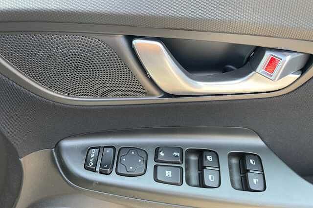 Hyundai KONA Premium 1.0 TGDi MHEV (120ps)