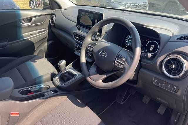 Hyundai KONA Premium 1.0 TGDi MHEV (120ps)