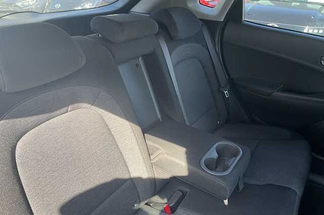 Hyundai KONA Premium Electric 64kWh EV (204ps)