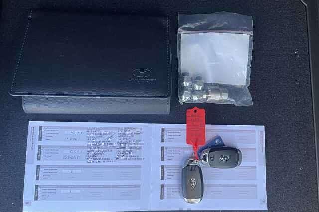 Hyundai KONA Premium Electric 64kWh EV (204ps)
